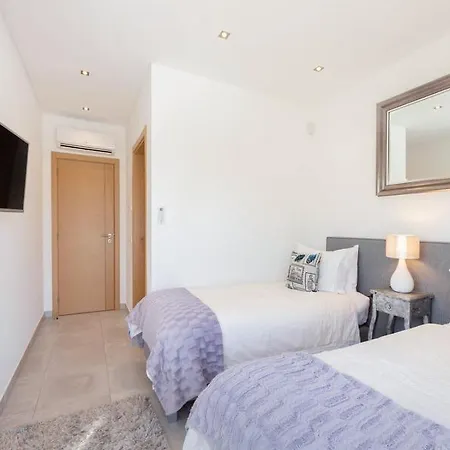 Villa Vale Do Garrao Sleeps 6 Pool Air Con Wifi