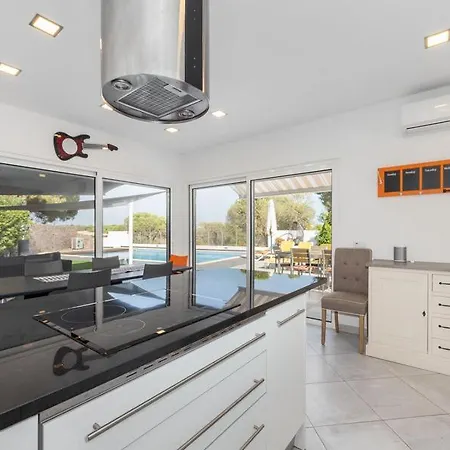 Vale Do Garrao Sleeps 6 Pool Air Con Wifi Willa Vale do Lobo