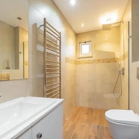 Vale Do Garrao Sleeps 6 Pool Air Con Wifi *